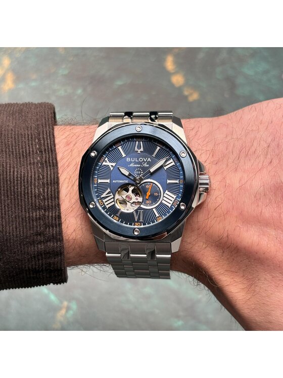 Bulova Bulova Zegarek 98A302 Srebrny