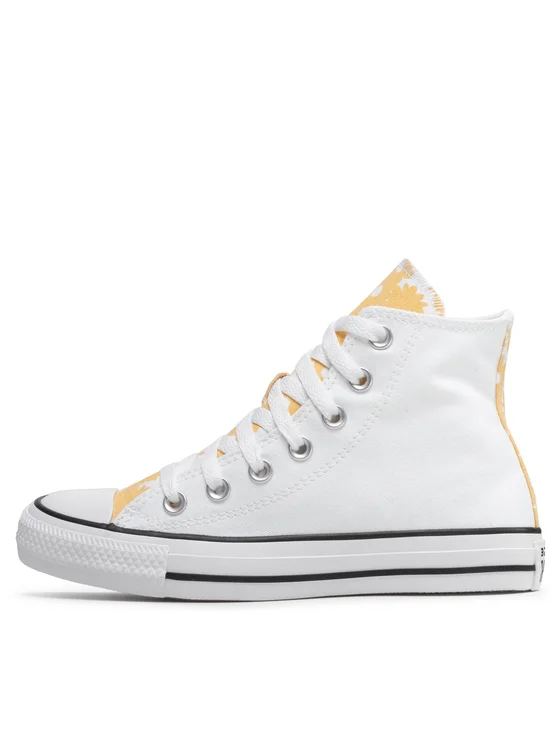 Come pulire le Converse bianche