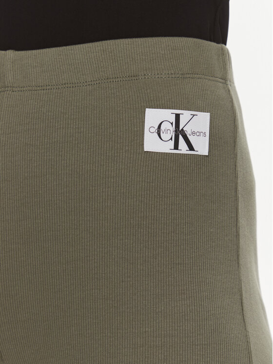 Calvin Klein Jeans Calvin Klein Jeans Hlače J20J222598 Zelena Straight Fit