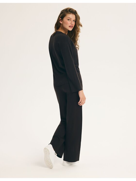 Esotiq Esotiq Komplet sweter i spodnie materiałowe 46082 Brązowy Regular Fit
