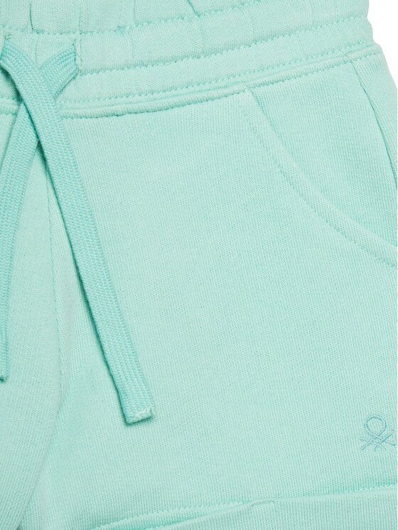 United Colors Of Benetton United Colors Of Benetton Športne kratke hlače 3J68C901C Zelena Regular Fit