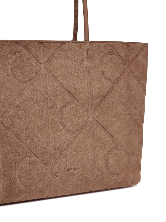 Calvin Klein Calvin Klein Дамска чанта Emblem Aop Embossed Suede Tote LV04F3334G Бежов
