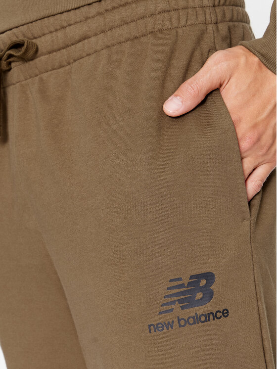 New Balance New Balance Donji dio trenerke Essentials Stacked Logo French Terry Sweatpant MP31539 Smeđa Regular Fit
