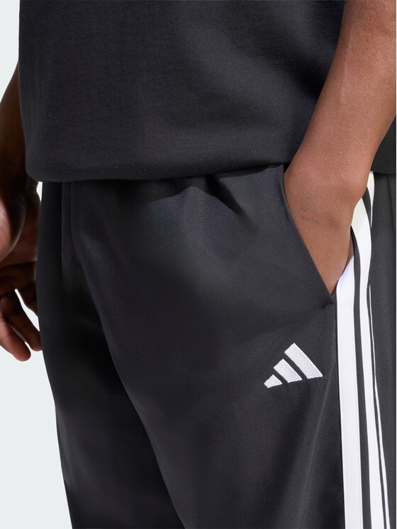 adidas adidas Spodnie materiałowe 168584 Czarny Regular Fit