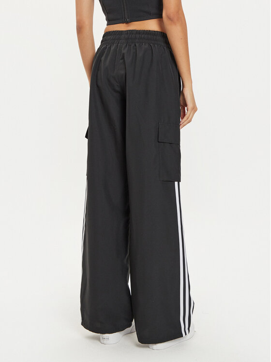 adidas adidas Pantaloni trening adicolor 3-Stripes JF1292 Negru Loose Fit