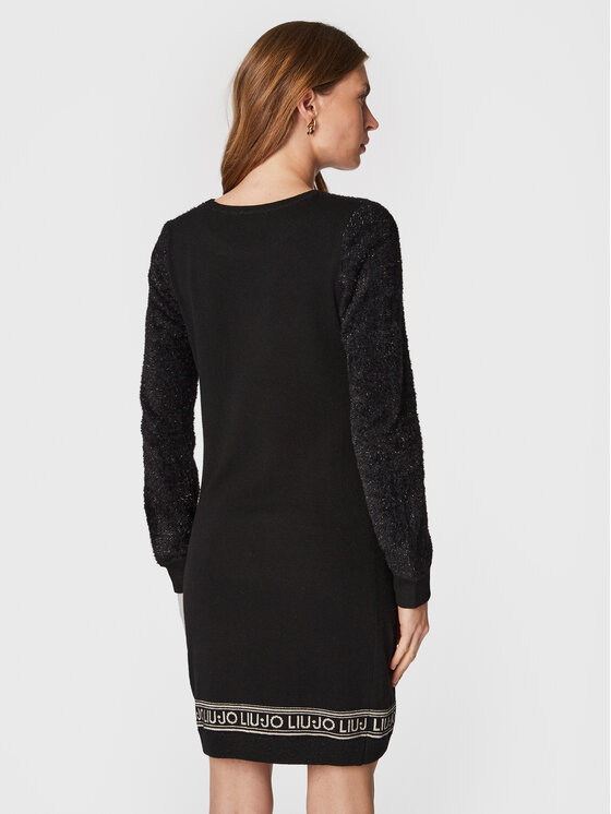 Nero abbigliamento online