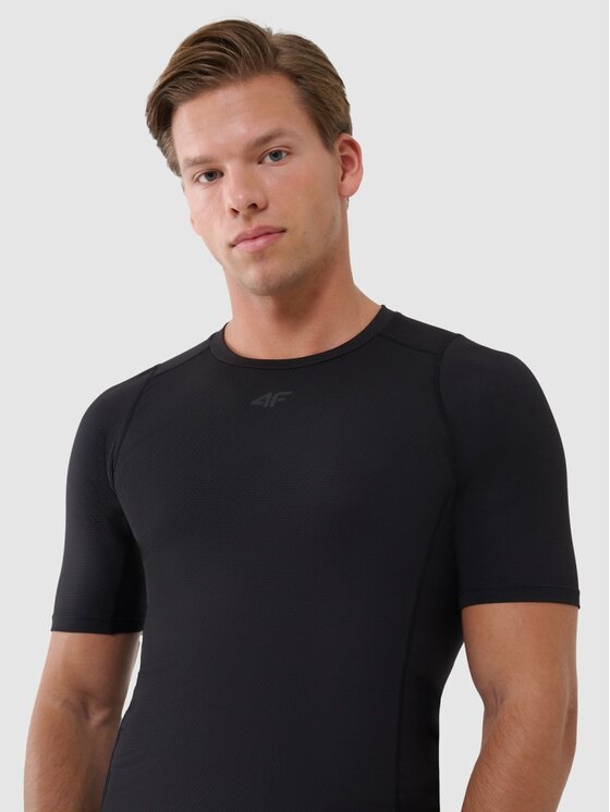 4F 4F Koszulka techniczna 4FWSS25TFTSM1218-20S Czarny Authentic Slim Fit