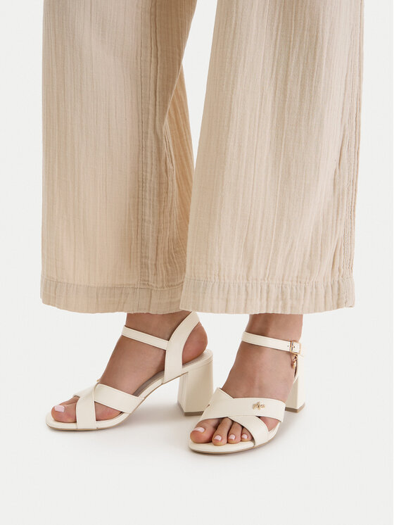 MEXX MEXX Босоніжки CEO-HY1917-1 Écru