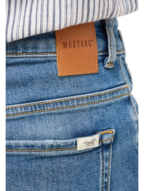 Mustang Mustang Pantaloncini di jeans Style Charlotte Shorts Blu Mom Fit