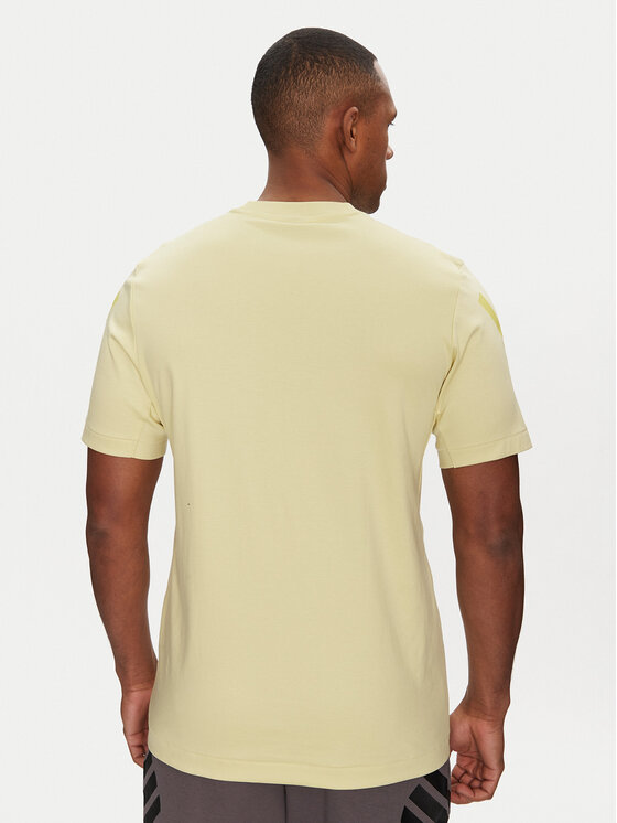 adidas adidas T-shirt Z.N.E. JD5981 Žuta Regular Fit