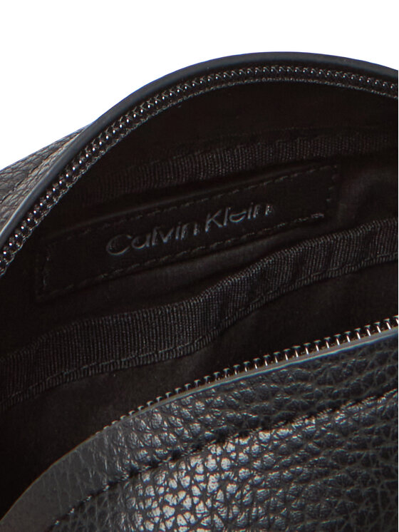Calvin Klein Calvin Klein Crossover torbica Ck Must Reporter LV04D3083G Crna