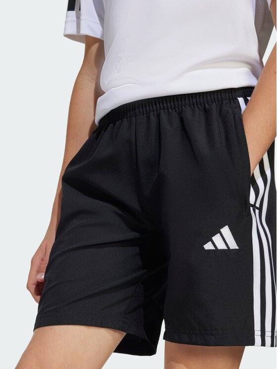 adidas adidas Szorty sportowe 152401 Czarny Regular Fit