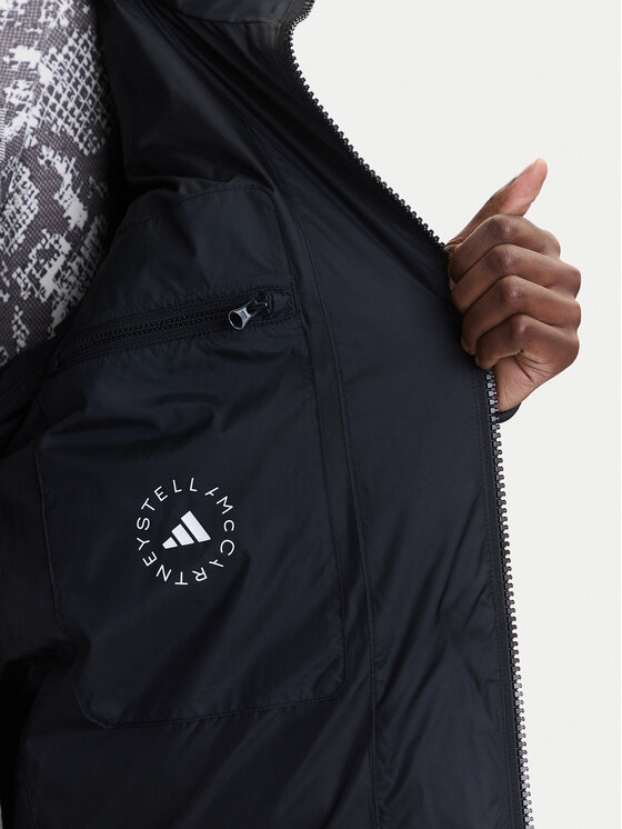 adidas by Stella McCartney adidas by Stella McCartney Giubbotto invernale IX3081 Nero Loose Fit