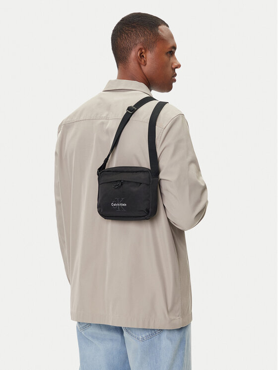 Calvin Klein Geantă crossover Bold Camera Bag LV04D3117G Negru