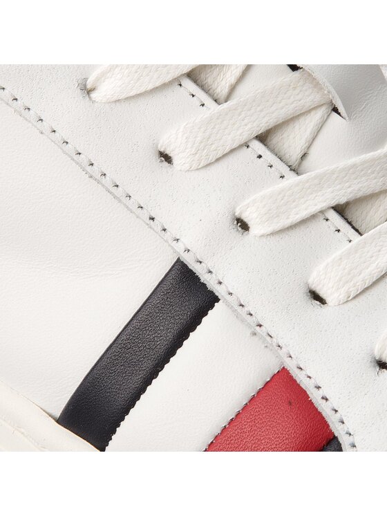 Tommy Hilfiger Tommy Hilfiger Laisvalaikio batai Corporate Leather Detail Sneaker FM0FM01819 Balta