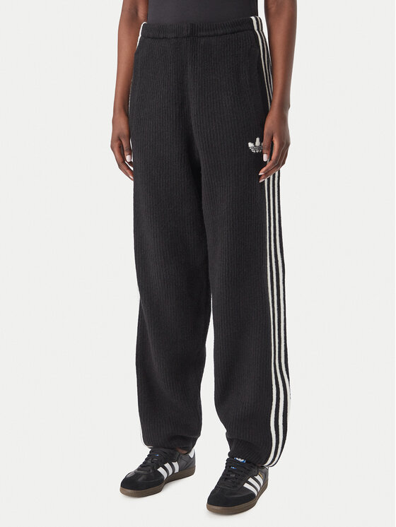adidas adidas Pantaloni da tuta Adiluna Season 2 X Jennie Knitted Loose Joggers LD8918 Nero Relaxed Fit