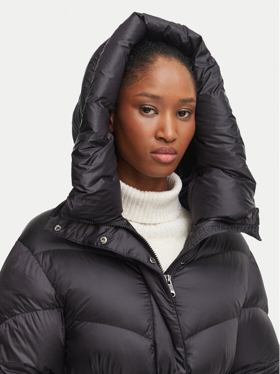 Hetregó Hetregó Daunenjacke Karen 8R605 26WD02 Schwarz Relaxed Fit