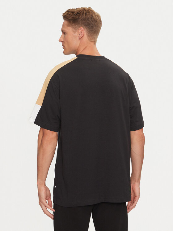 New Balance New Balance T-Shirt Classics MT43526BK Czarny Relaxed Fit