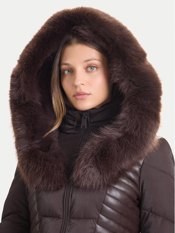 Guess Guess Zimní bunda W4BL61 WGLZ0 Hnědá Slim Fit
