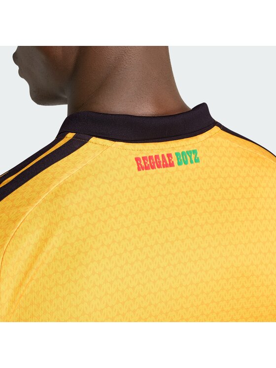 adidas adidas Koszulka techniczna Jamaica 26 x Bob Marley Home Jersey Żółty Slim Fit