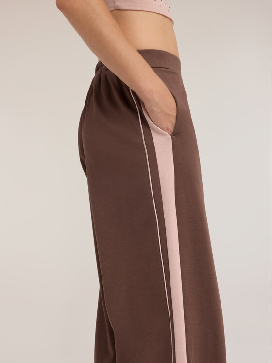 Motivi Motivi Spodnie materiałowe P802W000892N0V2 Brązowy Over Fit