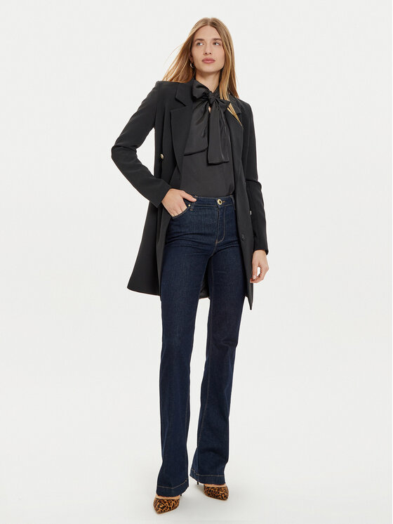 Guess Guess Kokteilikleit Leonie W4BK46 WGLO2 Must Regular Fit