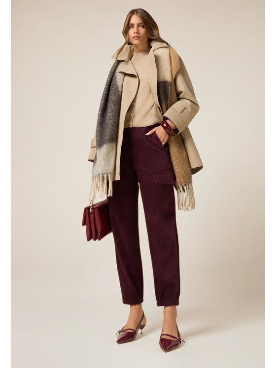 Oltre Oltre Pantaloni di tessuto P024J102496N036 Bordeaux Boy Fit