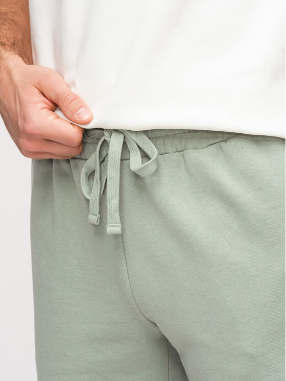 Ombre Ombre Szorty materiałowe OM-SRSK-0196 Zielony jasny Regular Fit