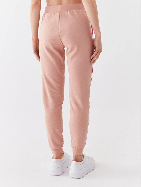 Guess Guess Pantaloni da tuta V3YB20 aKBV71 Marrone Regular Fit