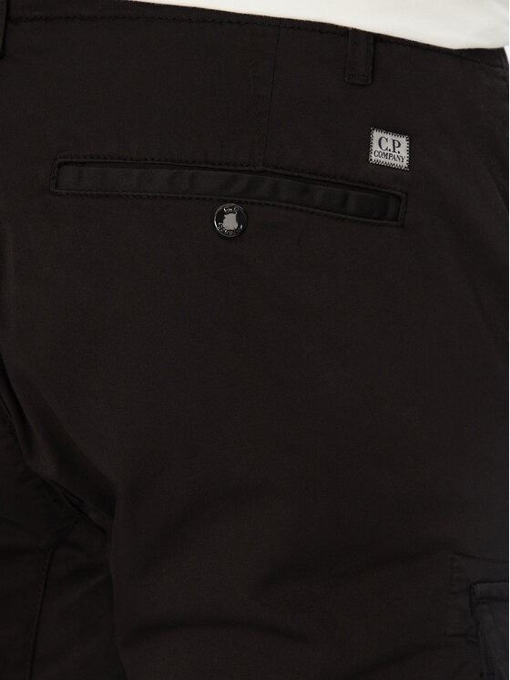 C.P. Company C.P. Company Bavlnené šortky 18CMBE116A005694G Čierna Regular Fit