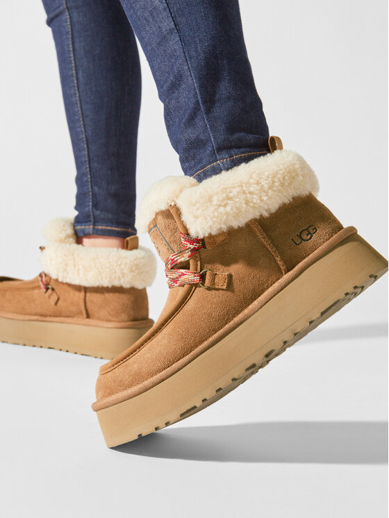 Ugg Ugg Stivali da neve W Funkarra Cabin Cuff 1143954 Marrone