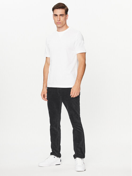 Wrangler Wrangler Spodnie materiałowe Larston 112341461 Czarny Slim Fit
