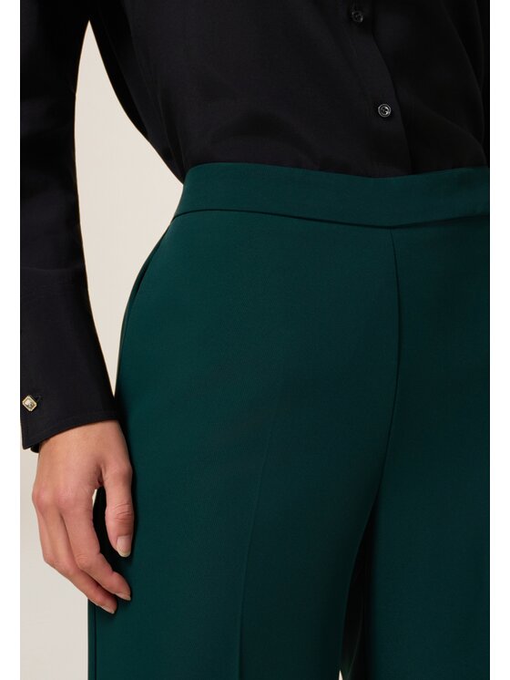 Oltre Oltre Spodnie materiałowe P017J002475N015 Zielony Flare Fit