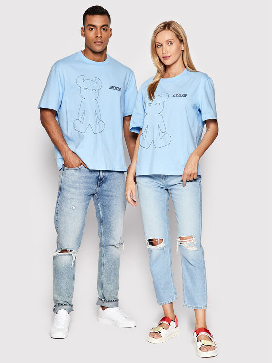 2005 2005 T-krekls Unisex Horned Gaiši zils Relaxed Fit