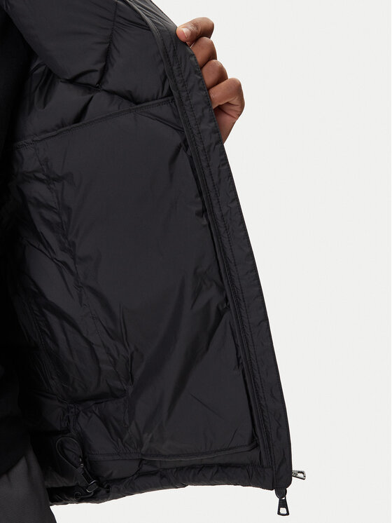 EA7 Emporio Armani EA7 Emporio Armani Vatovaná bunda 7M001001 AF15923 UC001 Čierna Modern Fit