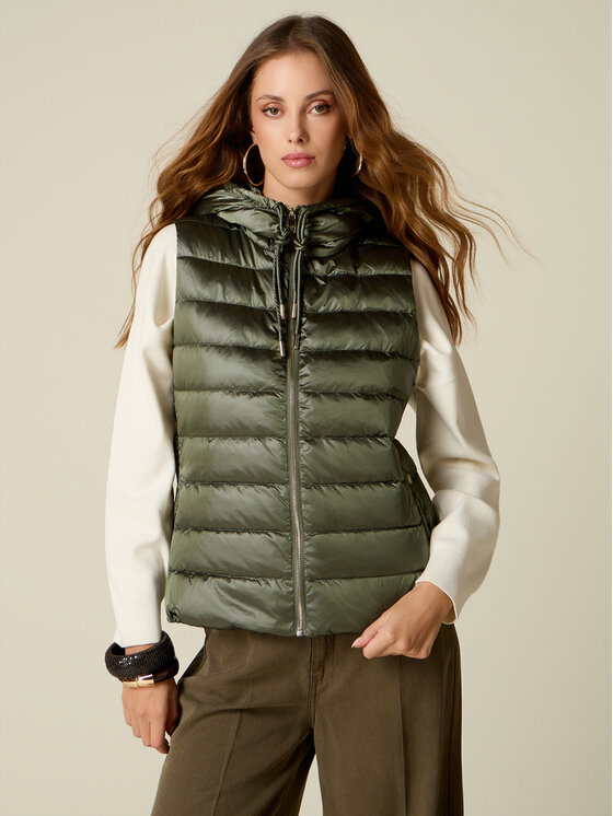 Oltre Oltre Giubbotto piumino F804R001531N035 Verde Regular Fit