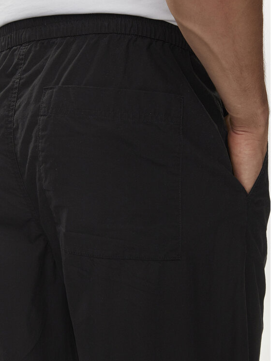 Calvin Klein Jeans Calvin Klein Jeans Joggery Utility J30J325616 Czarny Regular Fit