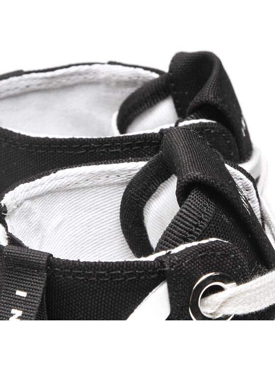 Inuikii Inuikii Sneakers Matilda 30103-024 Schwarz