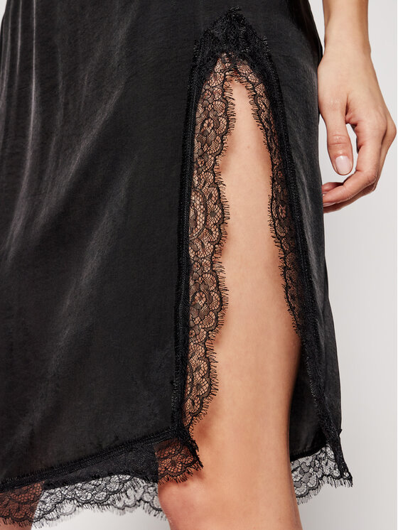 Ermanno Firenze Ermanno Firenze Midi szoknya GN14RAS Fekete Regular Fit