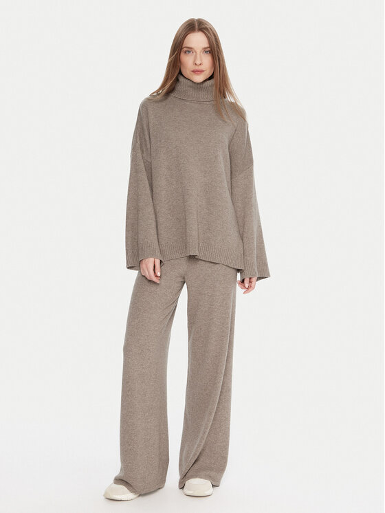 Kontatto Kontatto Гольф 3M0961C Бежевий Relaxed Fit