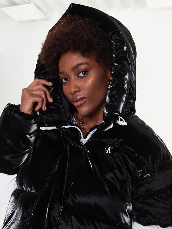 Calvin Klein Jeans Calvin Klein Jeans Žieminė striukė J20J220344 Juoda Oversize