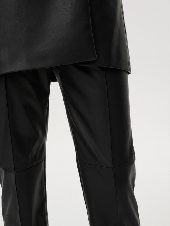 MARI PRETI MARI PRETI Pantaloni di pelle Arvella Nero Regular Fit