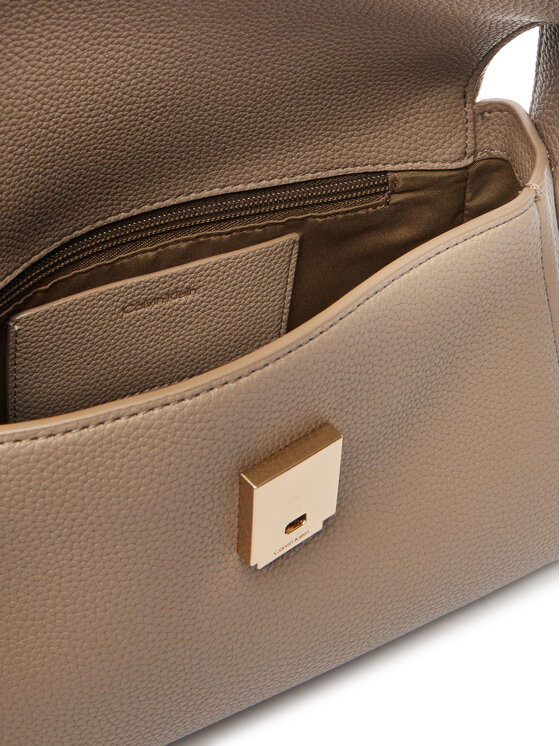 Calvin Klein Calvin Klein Torebka Emblem Hw Pebble Shoulder Bag 25 LV04F3425G Beżowy