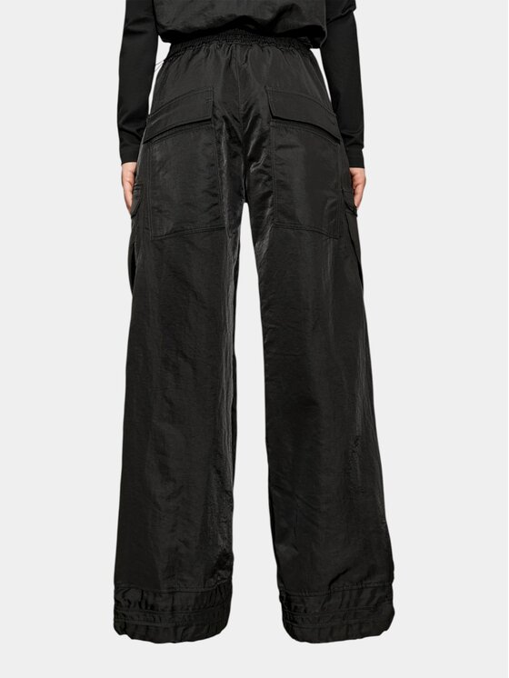 MADE BY SOCIETY MADE BY SOCIETY Spodnie materiałowe Craper - P27807 Czarny Basic Fit