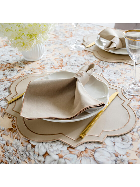 Roseberry Home Roseberry Home Obrus kwiatowy Gray Camellia Czerwony