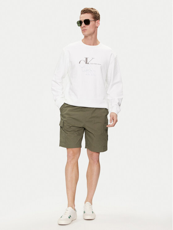 Calvin Klein Jeans Calvin Klein Jeans Szorty materiałowe J30J325138 Zielony Regular Fit