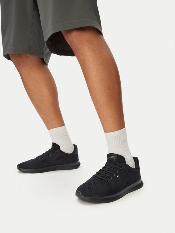 Tommy Hilfiger Tommy Hilfiger Sneakersy Lightweight Runner FM0FM05909 Černá