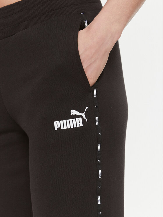 Puma Puma Долнище анцуг Ess Tape 675999 Черен Regular Fit