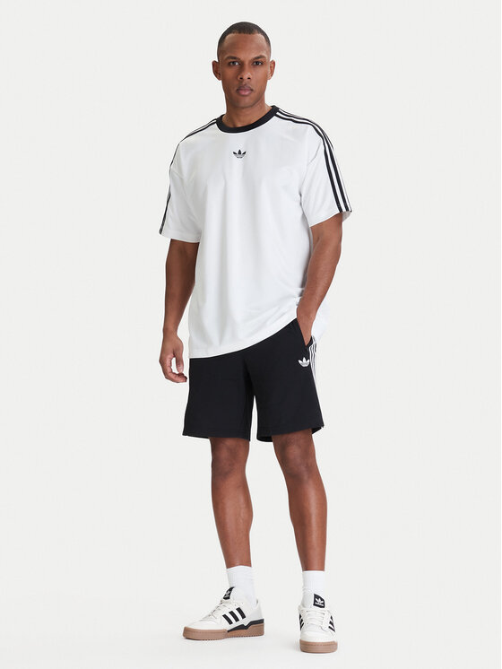 adidas adidas Szorty materiałowe Firebird Czarny Regular Fit