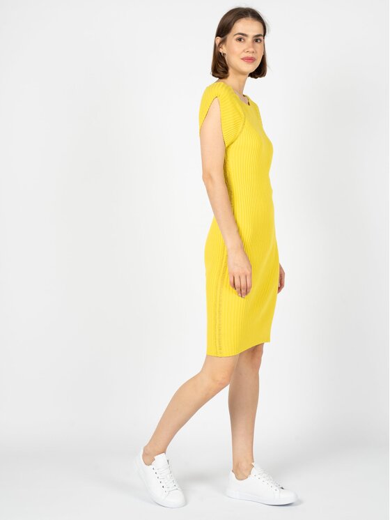 Silvian Heach Silvian Heach Φόρεμα καθημερινό GPP23163VE Κίτρινο Slim Fit